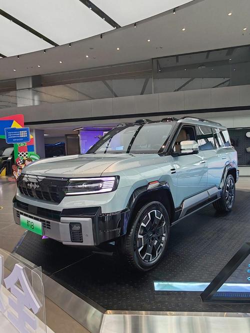 佛山265比亚迪方程豹硬派越野的爆款，英菲尼迪35周年与你共成长